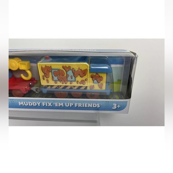 Fisher Price Thomas and Friends Muddy Fix Em Up Friends Motorized Train - Picture 4 of 13